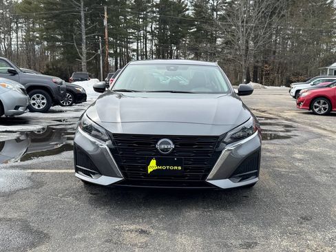 Used 2024 Nissan Altima 2.5 S image 8