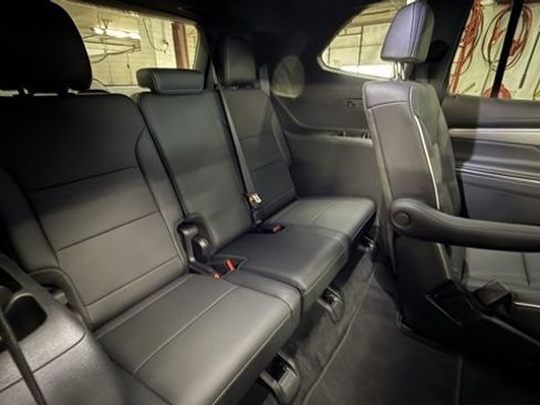 Used 2025 Buick Enclave Preferred image 28