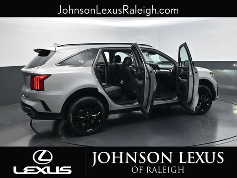Used 2022 Kia Sorento SX AWD/4WD image 31