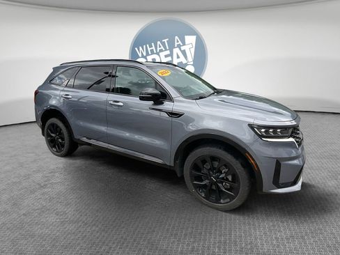 Certified 2022 Kia Sorento SX AWD/4WD image 1