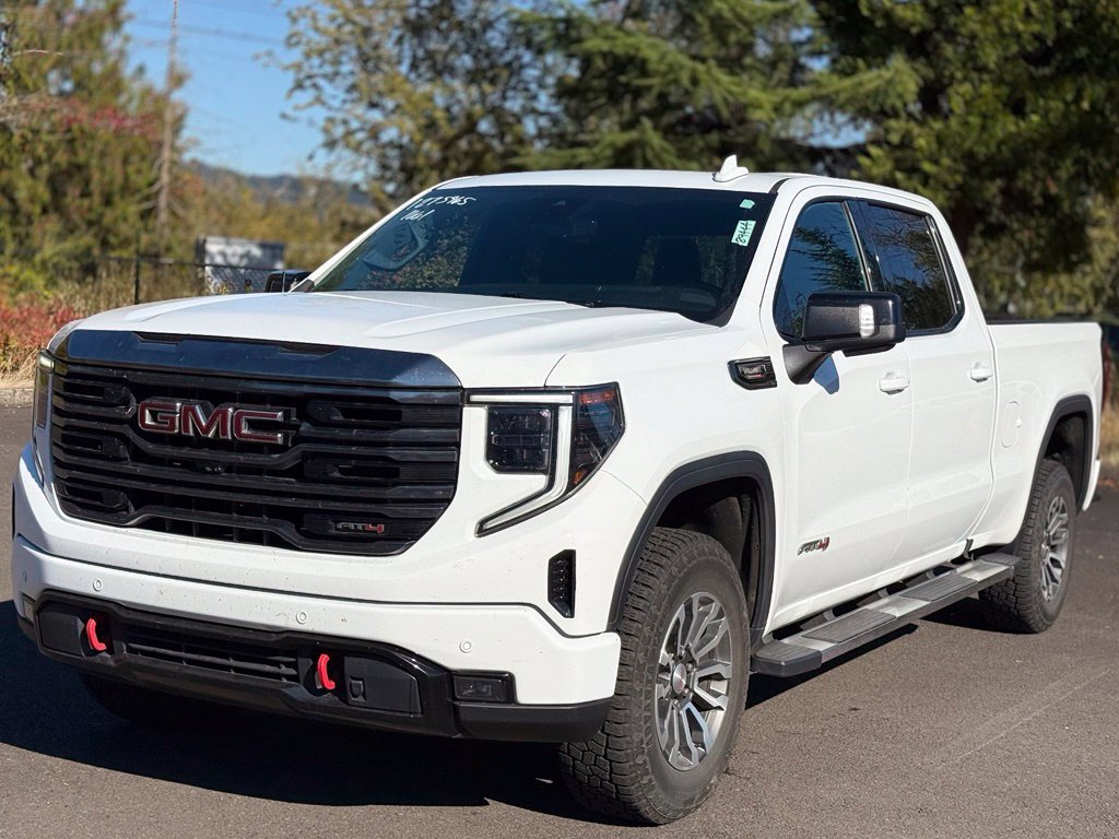 Used 2023 GMC Sierra 1500 AT4 w/ Technology Package AWD/4WD image 1