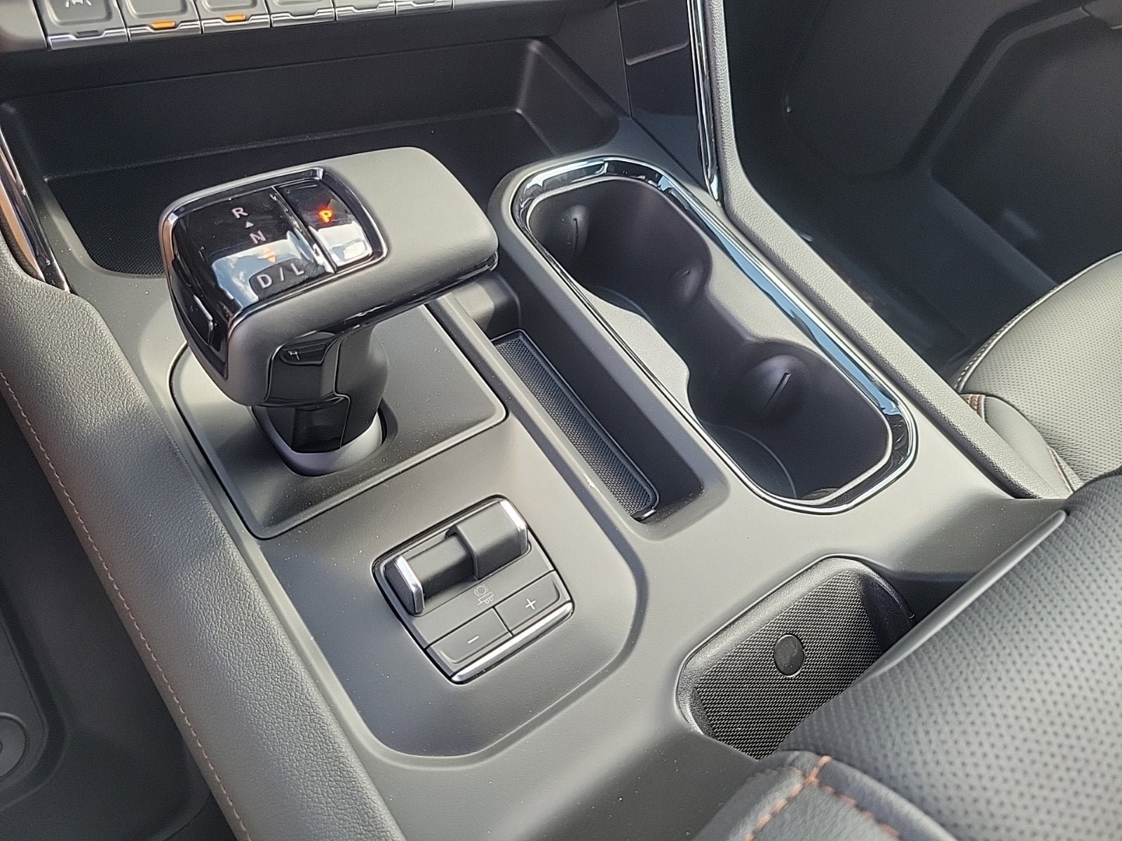 New 2026 GMC Sierra 1500 AT4 w/ Technology Package AWD/4WD image 18