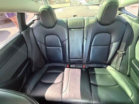 Used 2022 Tesla Model 3 Long Range image 13
