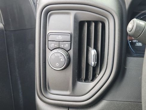 Used 2022 Chevrolet Silverado 1500 Custom image 23