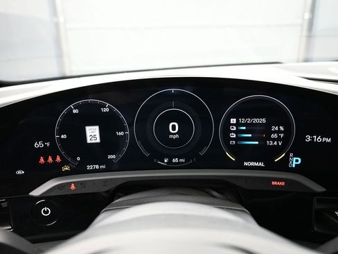 Certified 2023 Porsche Taycan 4S image 19