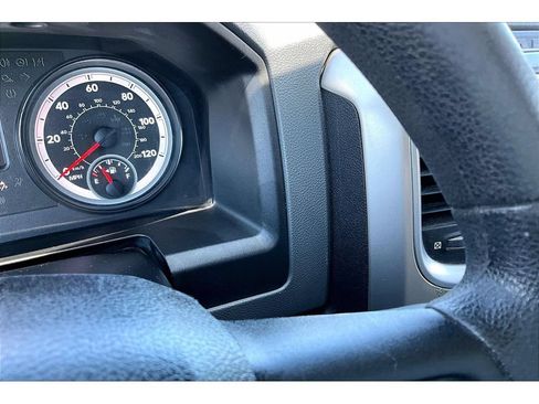 Used 2016 RAM 1500 Classic SLT AWD/4WD image 21