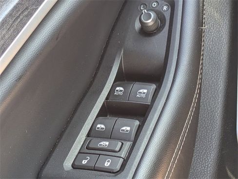 Used 2024 Jeep Grand Cherokee Limited 4xe image 28