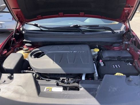 Used 2015 Jeep Cherokee Trailhawk w/ Cold Weather Group image 10