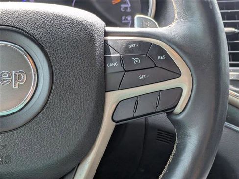 Used 2017 Jeep Grand Cherokee Limited image 15