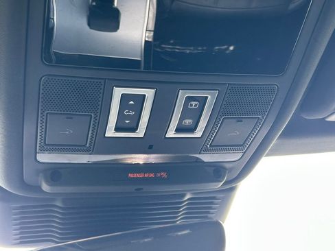 Used 2024 Land Rover Range Rover Evoque S AWD/4WD image 19