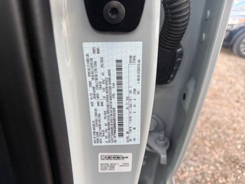 Certified 2025 Ford F250 Lariat w/ Lariat Ultimate Package image 35