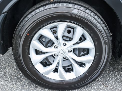 Used 2025 Honda CR-V LX image 16