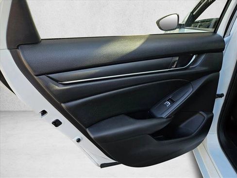 Used 2021 Honda Accord Sport image 19