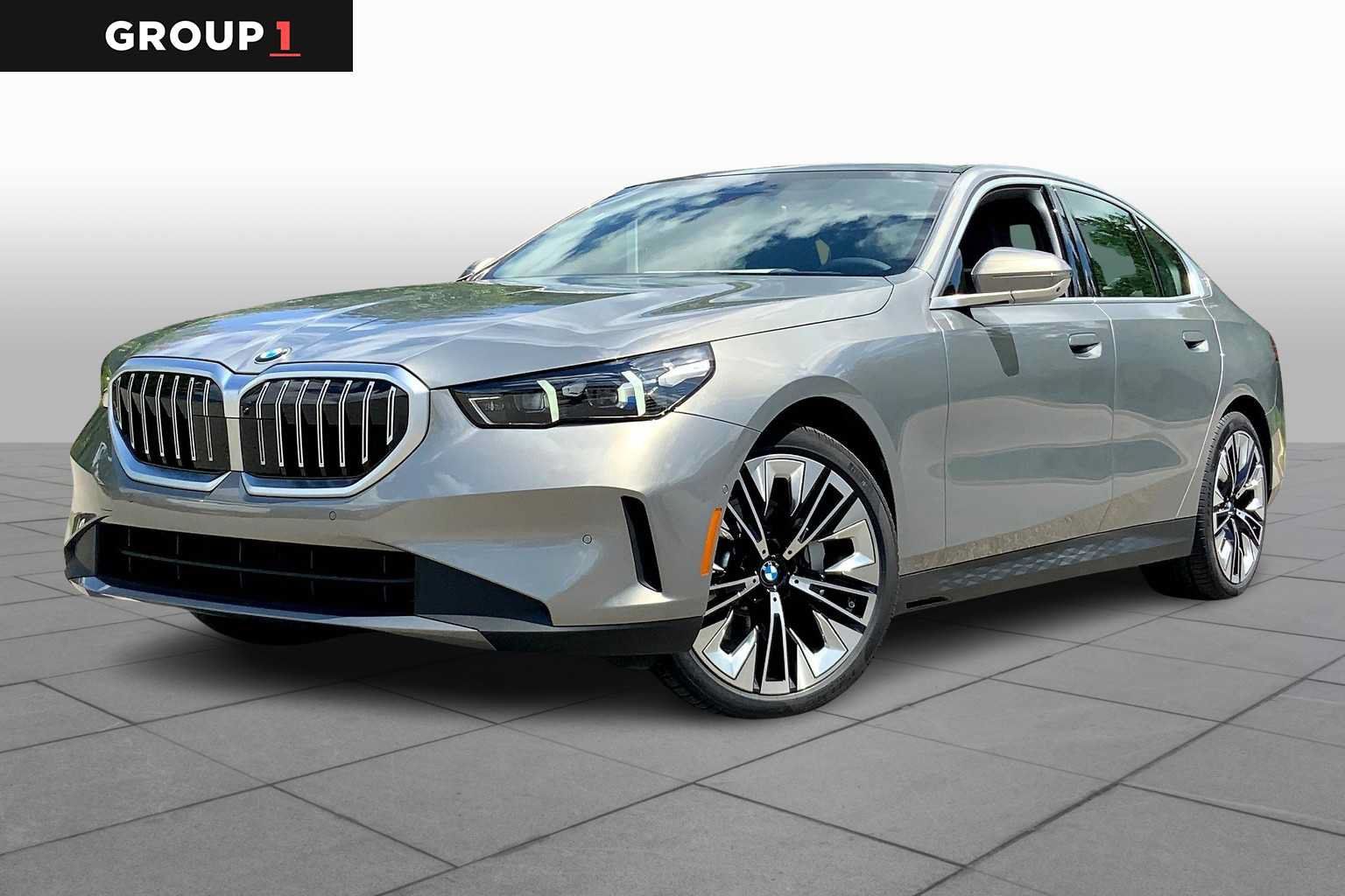 Used 2026 BMW 530i w/ Executive Package RWD image 1