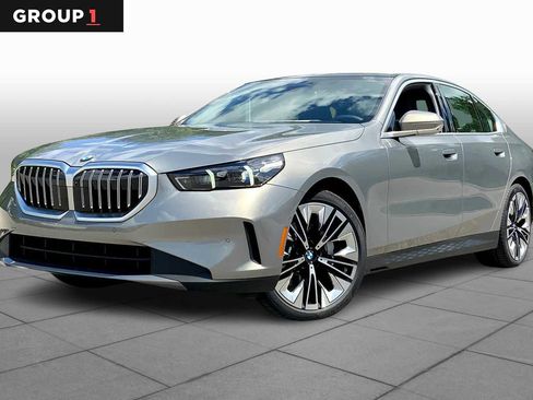 Used 2026 BMW 530i w/ Executive Package image 1