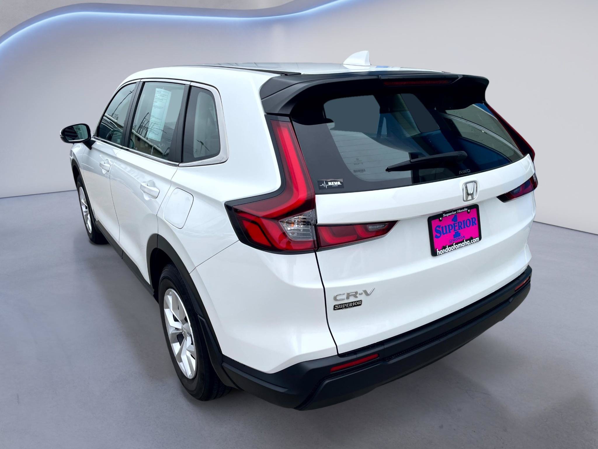 Used 2024 Honda CR-V LX image 2