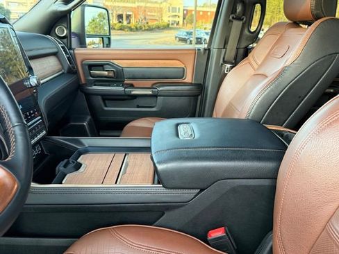 Used 2024 RAM 2500 Limited w/ Safety Group image 23
