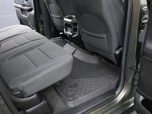 Used 2020 RAM 1500 Big Horn AWD/4WD image 18