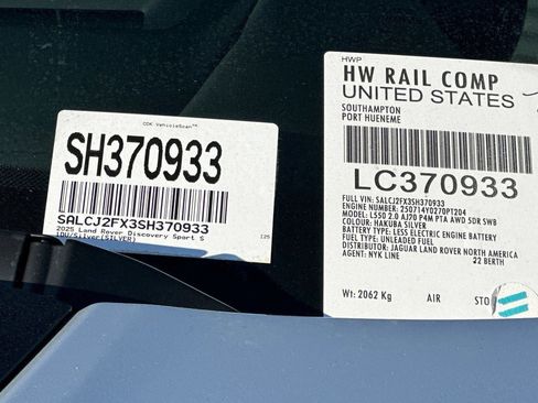 New 2025 Land Rover Discovery Sport S AWD/4WD image 18