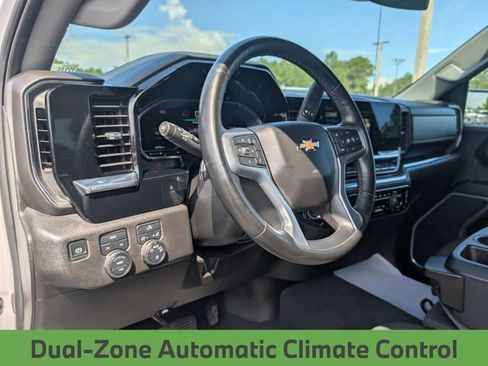 Used 2025 Chevrolet Silverado 1500 LT AWD/4WD image 29