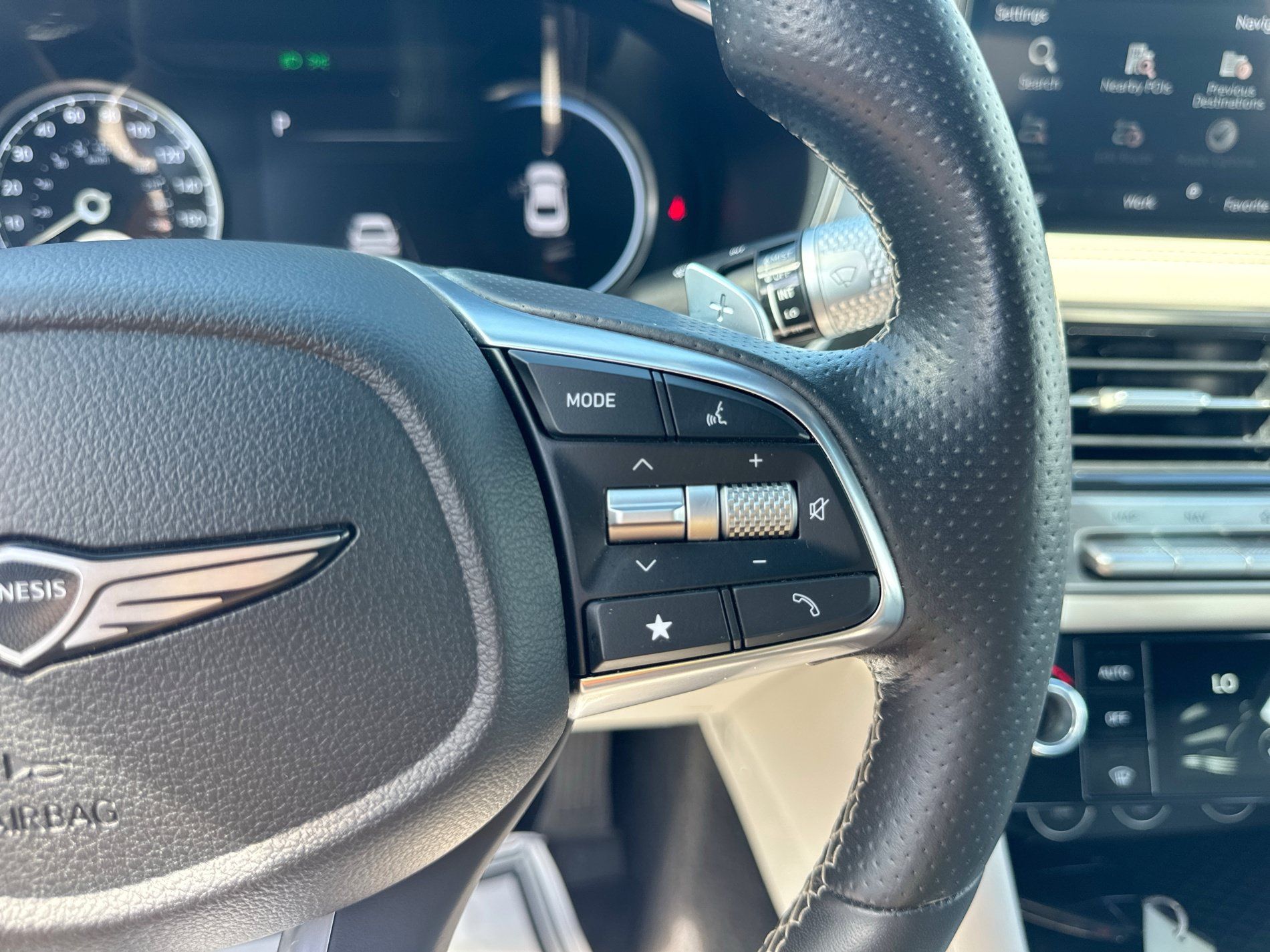 Used 2025 Genesis G70 2.5T AWD/4WD image 25