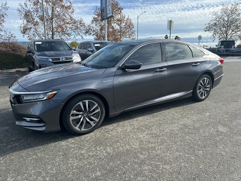 Used 2019 Honda Accord Touring image 5