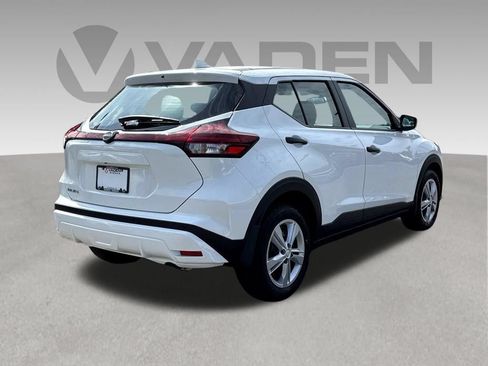 Used 2025 Nissan Kicks Play S FWD image 27