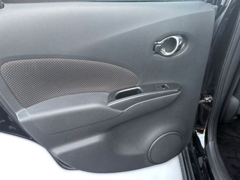 Used 2017 Nissan Versa Note SR image 21