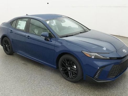 New 2026 Toyota Camry SE FWD image 13