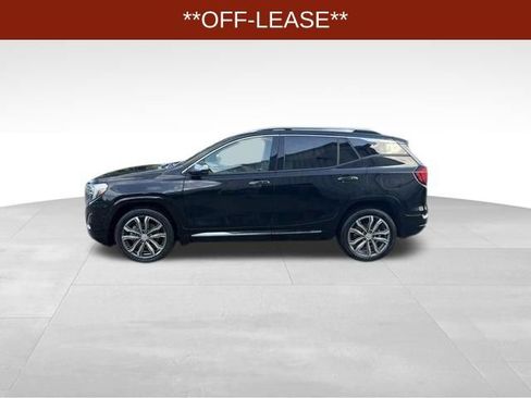 Used 2020 GMC Terrain Denali w/ Denali Premium Package FWD image 4