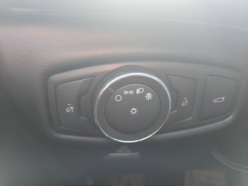 Used 2019 Lincoln MKZ Premiere image 21