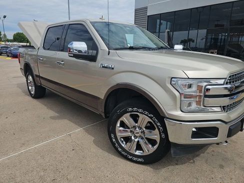Used 2018 Ford F150 Lariat w/ Equipment Group 502A Luxury image 8