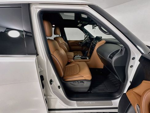 Used 2024 INFINITI QX80 Sensory w/ Cargo Package AWD/4WD image 33