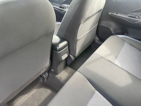 Used 2025 Nissan Versa SV image 23