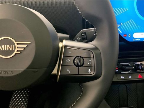 Certified 2025 MINI Cooper S image 19