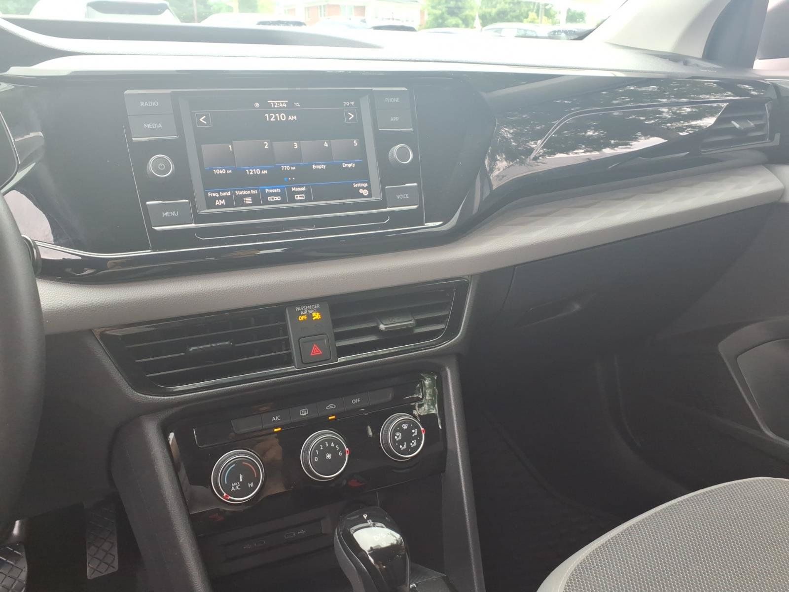 Certified 2023 Volkswagen Taos S FWD image 24