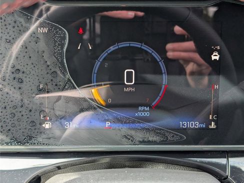 Used 2024 Chevrolet Trax RS w/ Sunroof Package image 29