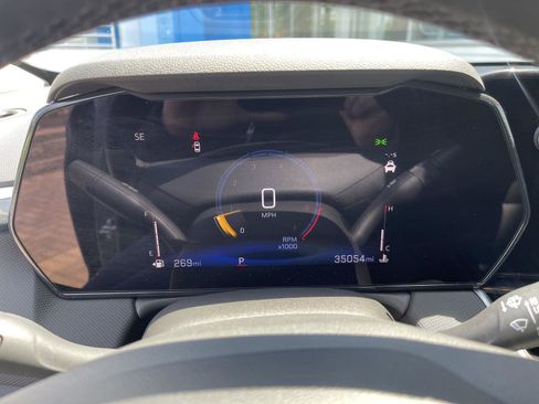 Used 2025 Chevrolet TrailBlazer LT w/ LT Cold Weather Package FWD image 20