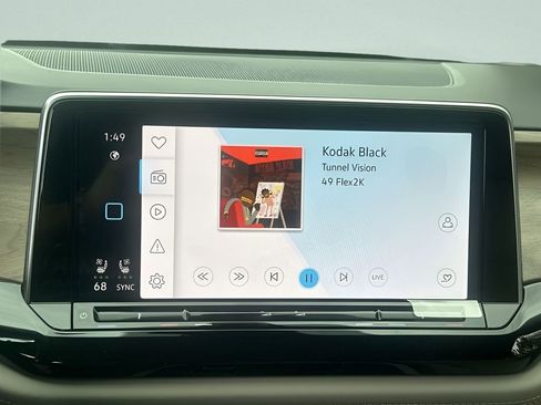 New 2026 Volkswagen Atlas SE FWD image 16