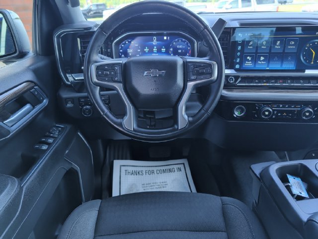Used 2023 Chevrolet Silverado 1500 RST AWD/4WD image 2
