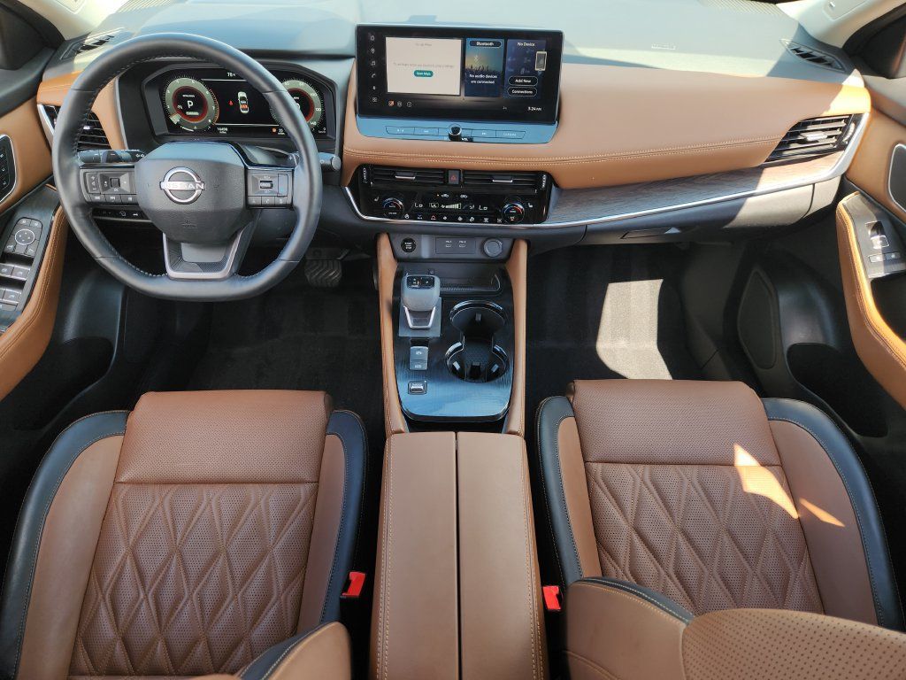 Used 2025 Nissan Rogue Platinum w/ Platinum Premium Package FWD image 19
