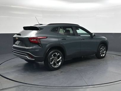 Used 2025 Chevrolet Trax LT