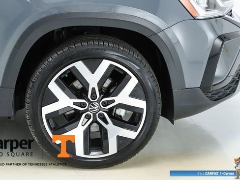 Used 2023 Volkswagen Taos SEL AWD/4WD image 52