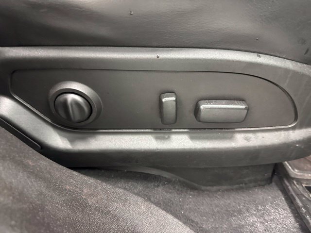 Used 2012 GMC Acadia Denali AWD/4WD image 28