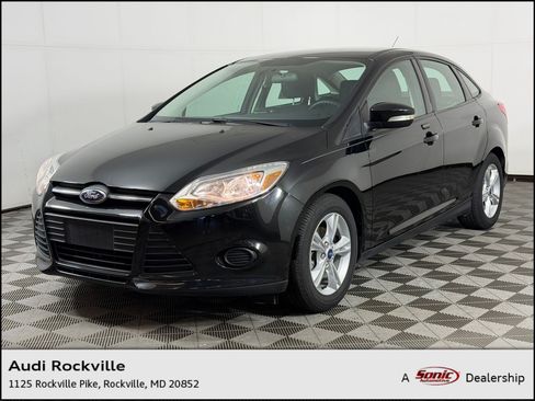 Used 2014 Ford Focus SE FWD image 1
