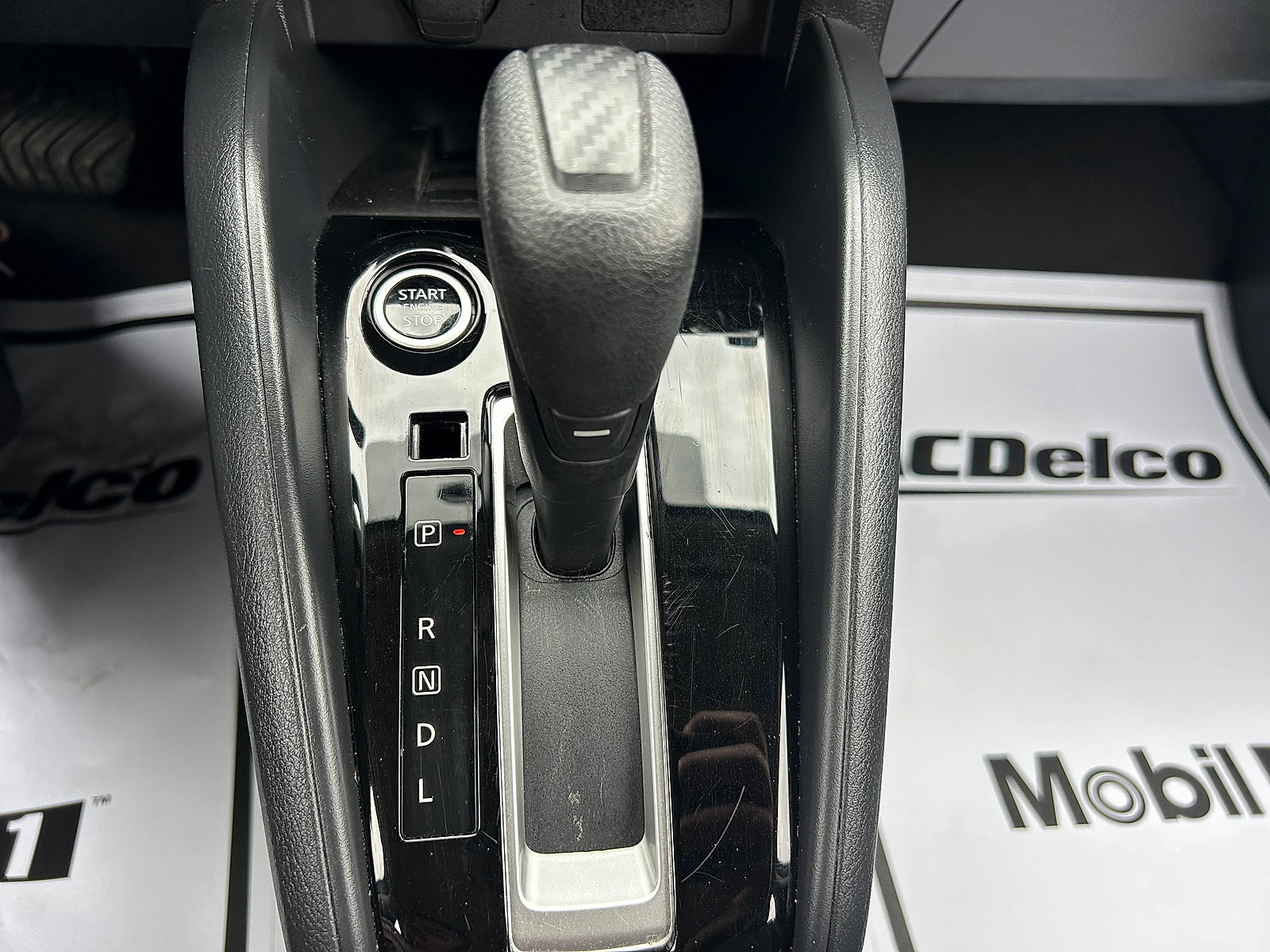 Used 2025 Nissan Versa SV FWD image 16