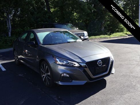 Used 2021 Nissan Altima 2.0 SR FWD image 1