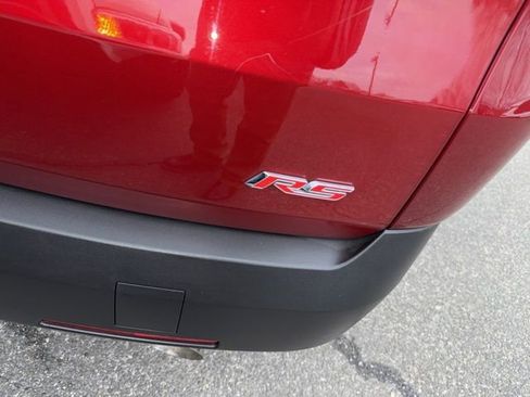 Used 2023 Chevrolet Traverse RS image 6