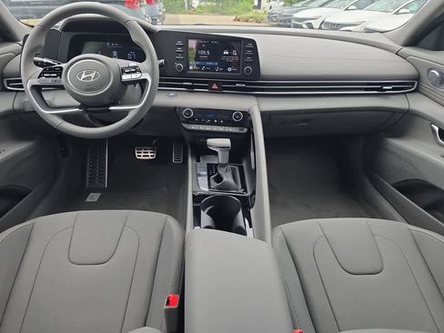 New 2026 Hyundai Elantra SEL Sport FWD image 19