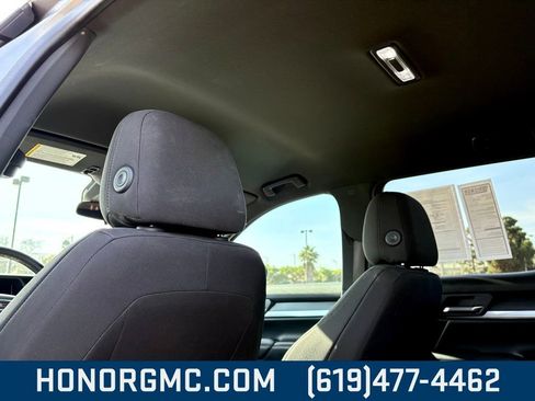 Used 2025 GMC Terrain Elevation image 16